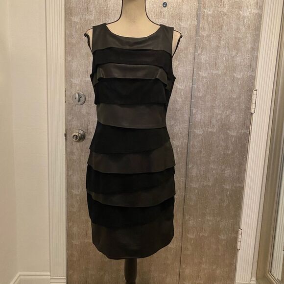 Vakko 100% leather front tiered dress, size 12 - Picture 1 of 9